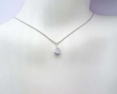 18ct White Gold Diamond Neckpiece 18dc0056